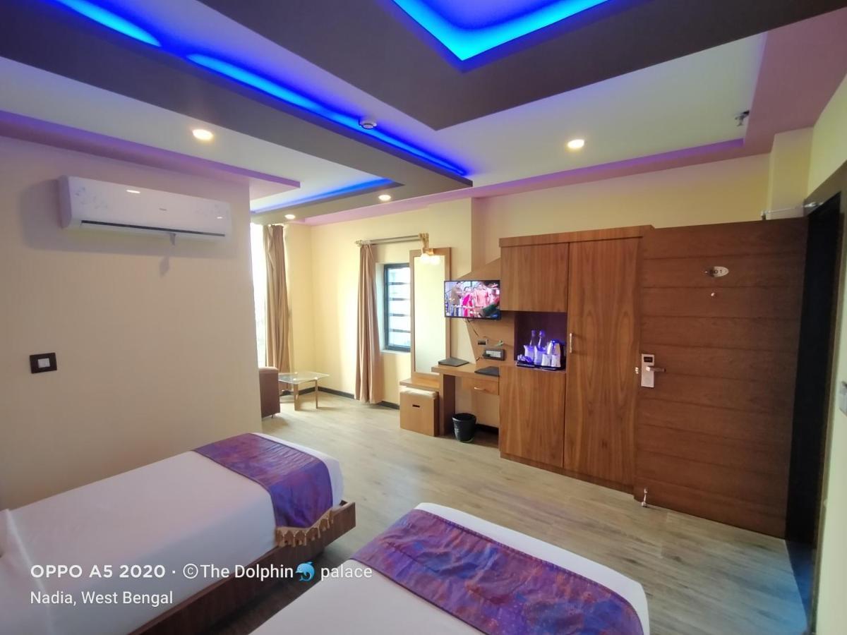 Dolphin Chocolate Inn Chandannagar Exterior foto