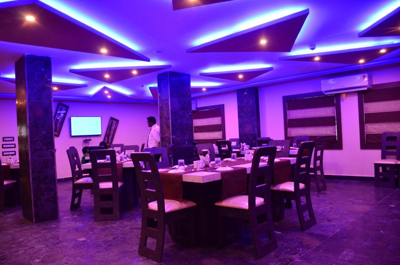 Dolphin Chocolate Inn Chandannagar Exterior foto