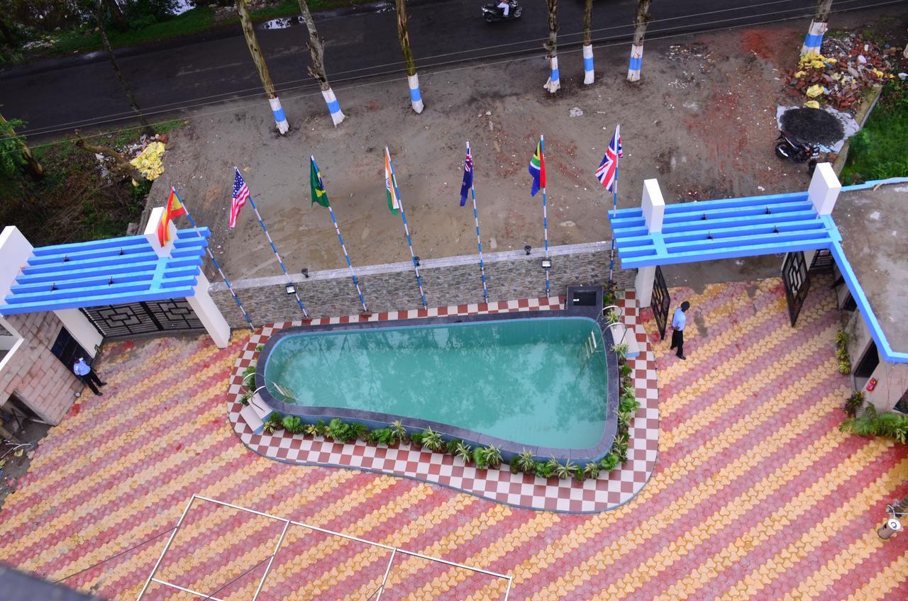 Dolphin Chocolate Inn Chandannagar Exterior foto
