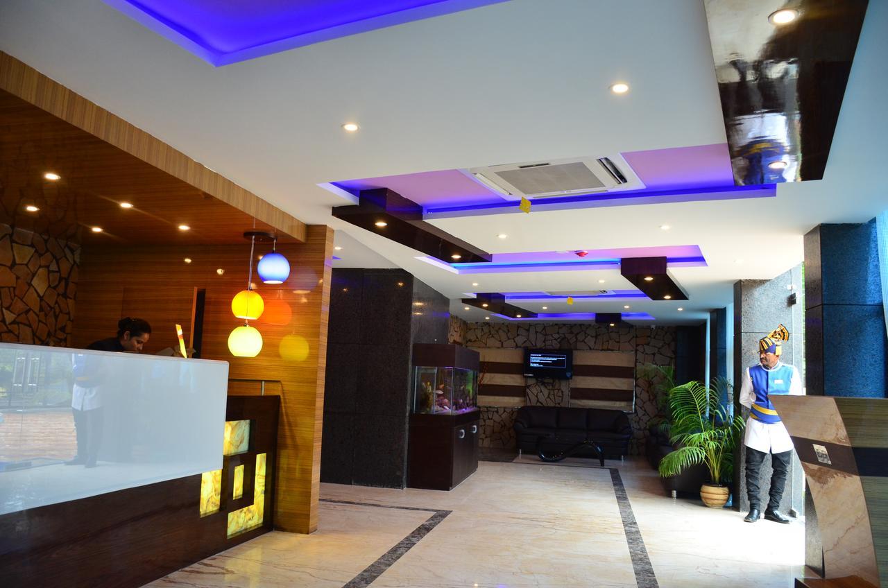 Dolphin Chocolate Inn Chandannagar Exterior foto